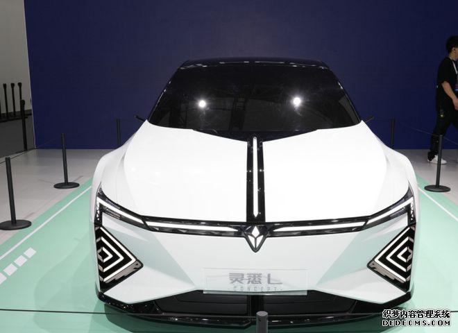 全新帕萨特混动好还是纯油好_全新帕萨特2025款_全新帕萨特