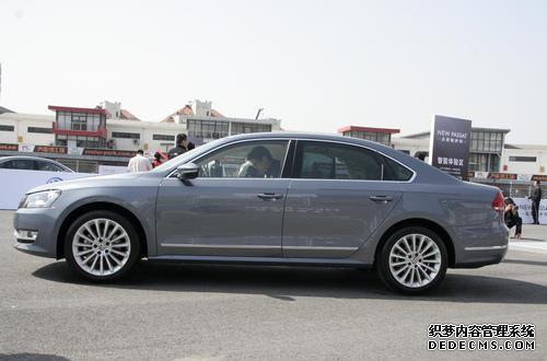 帕萨特新领驭1.8T_帕萨特新款_新帕萨特