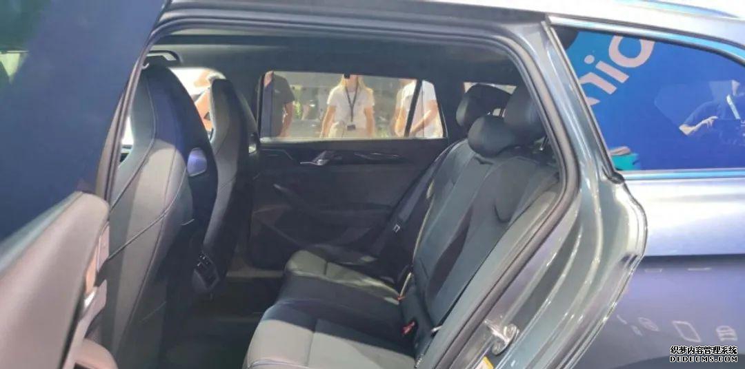 帕萨特新能源油电混动汽车_帕萨特新领驭_新帕萨特